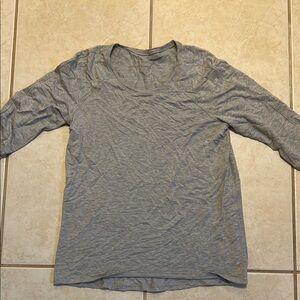 Women's Gray Long Sleeve Top